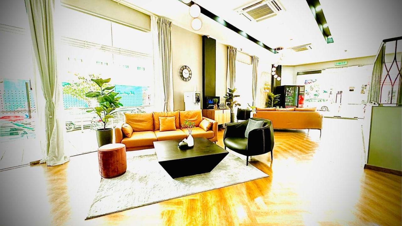 Enclave Business 2*