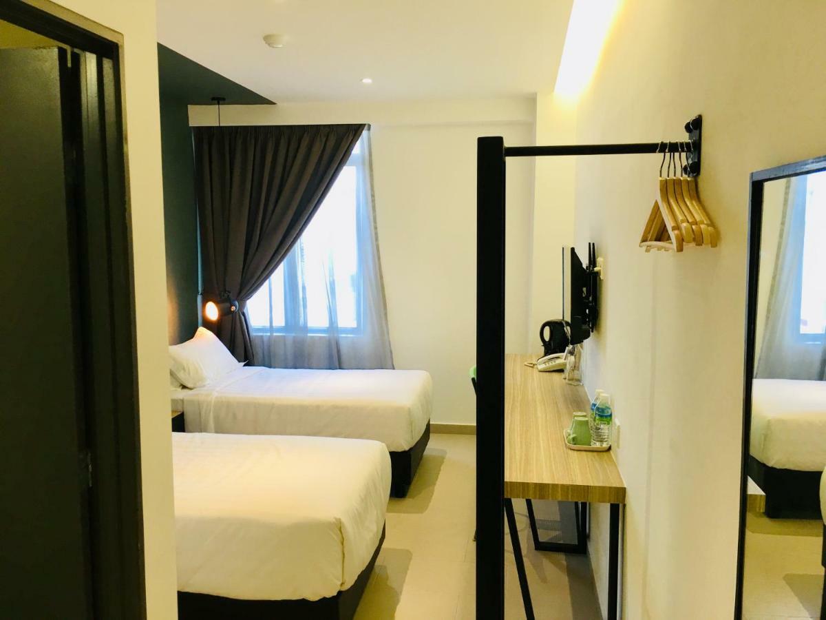 Hotel Enclave Business 2*