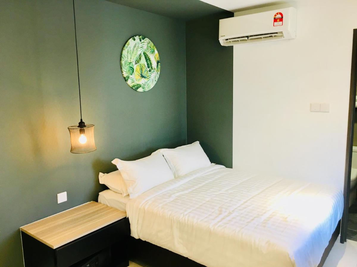 Enclave Business Hotel